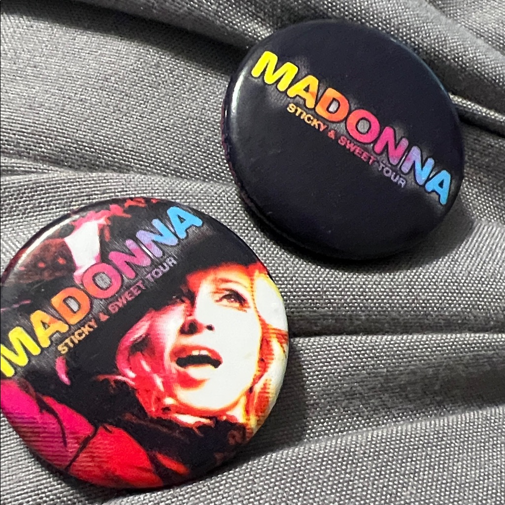Madonna Sticky Sweet Tour Brooch Set - Multicolor 15$